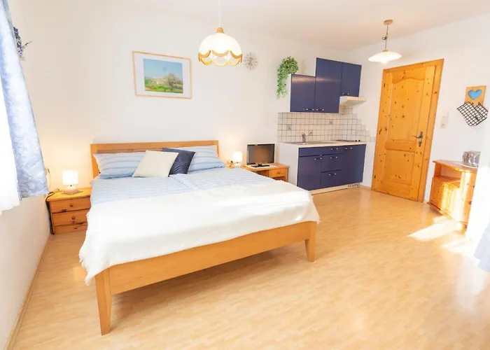 Mitterhirschberg, Familie Schweighuber *